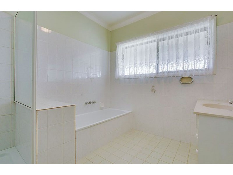 116 Benson Road, Araluen QLD 4570