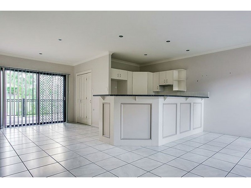 Units 1 – 5, 1 Harington Avenue, Southside QLD 4570