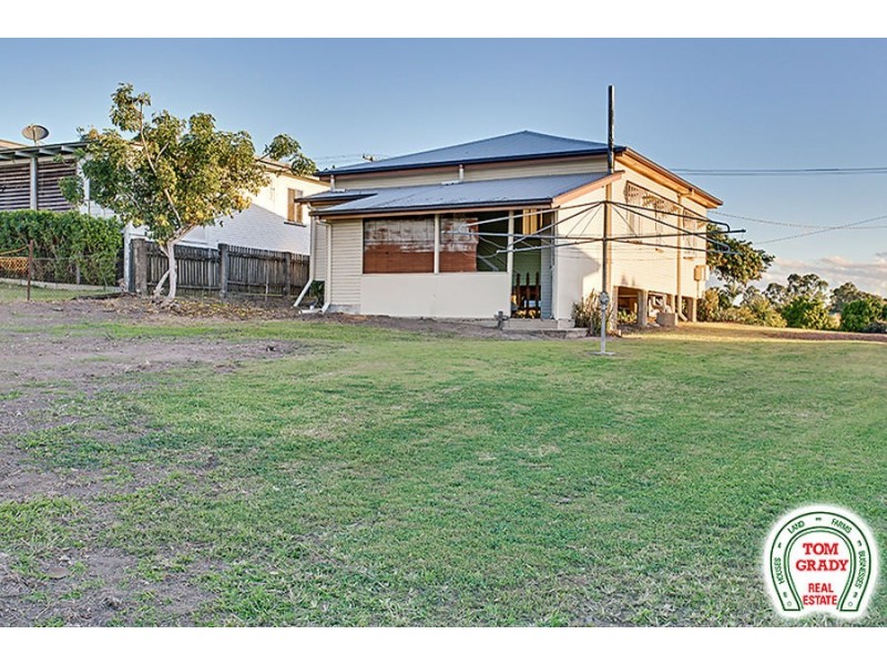 32 Noosa Road, Monkland QLD 4570