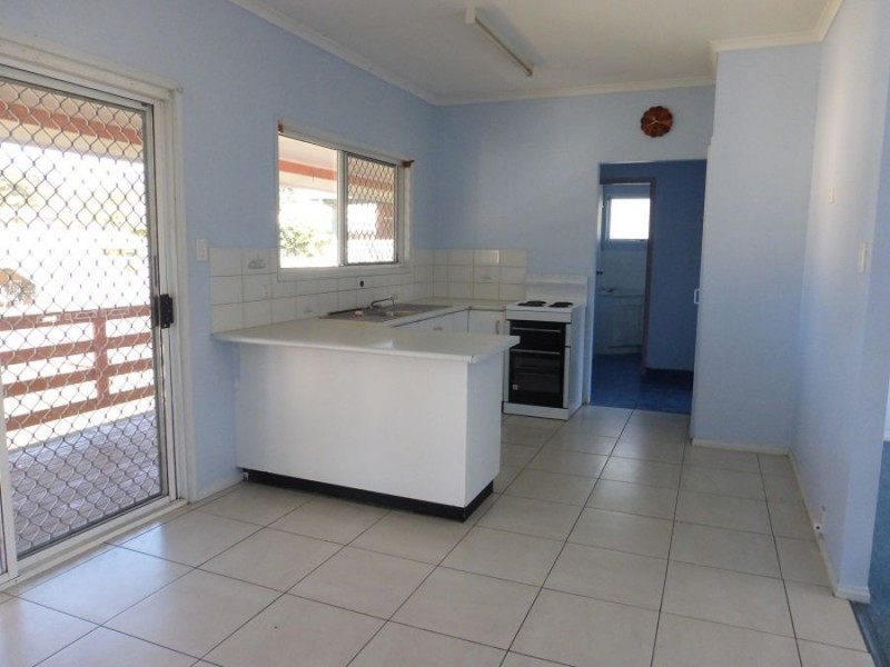 4 Loder Street, Southside QLD 4570