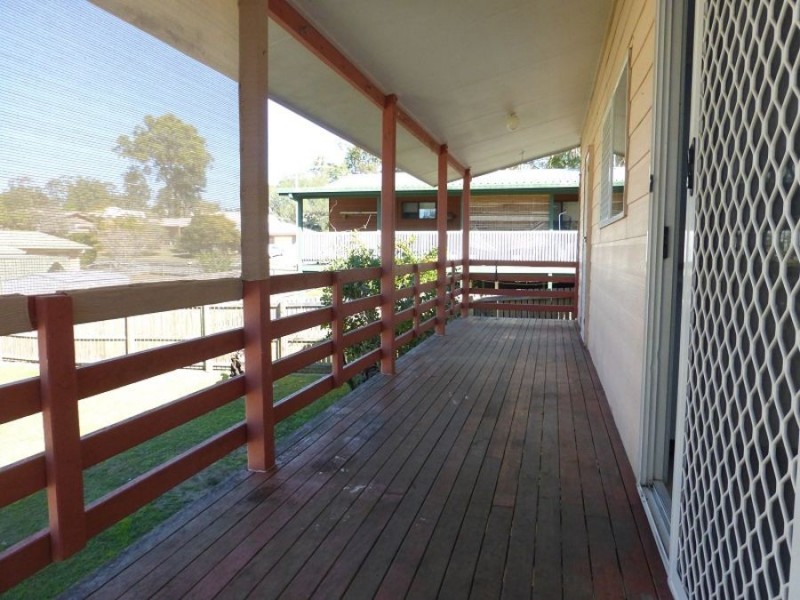 4 Loder Street, Southside QLD 4570