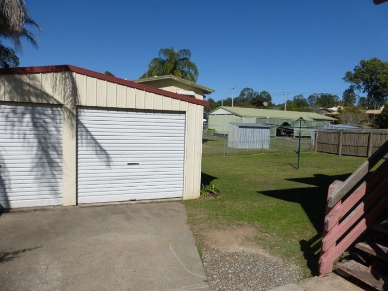 4 Loder Street, Southside QLD 4570