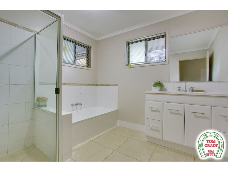 17 Koumala Road, Southside QLD 4570