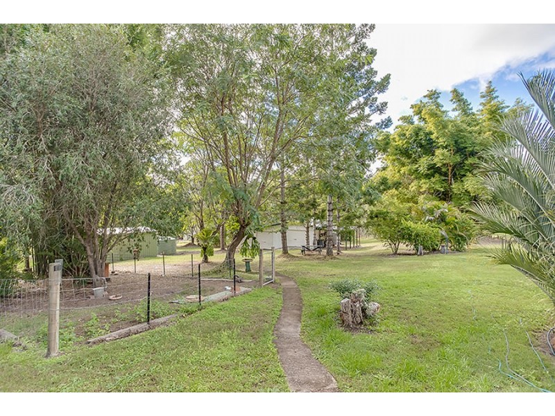 211 Hoopers Road, Curra QLD 4570