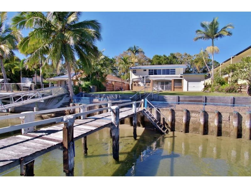 17 The Esplanade, Tin Can Bay QLD 4580