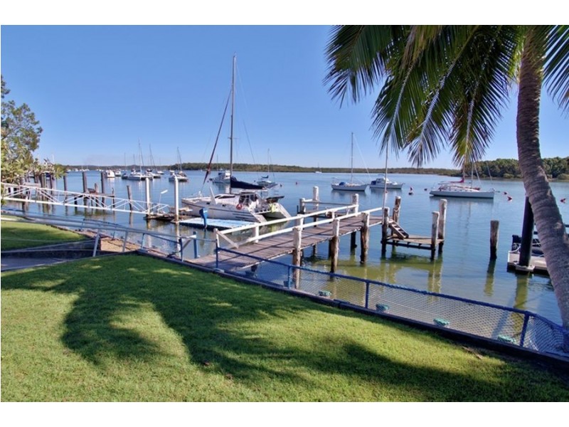 17 The Esplanade, Tin Can Bay QLD 4580