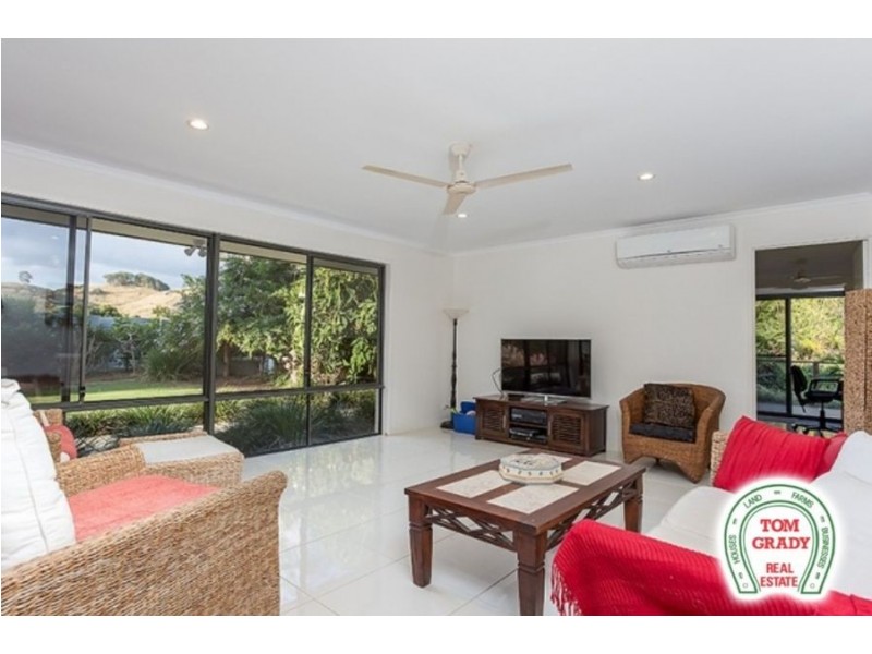 15 Overton Way, Kin Kin QLD 4571