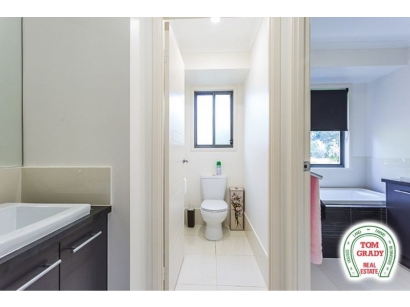 15 Overton Way, Kin Kin QLD 4571