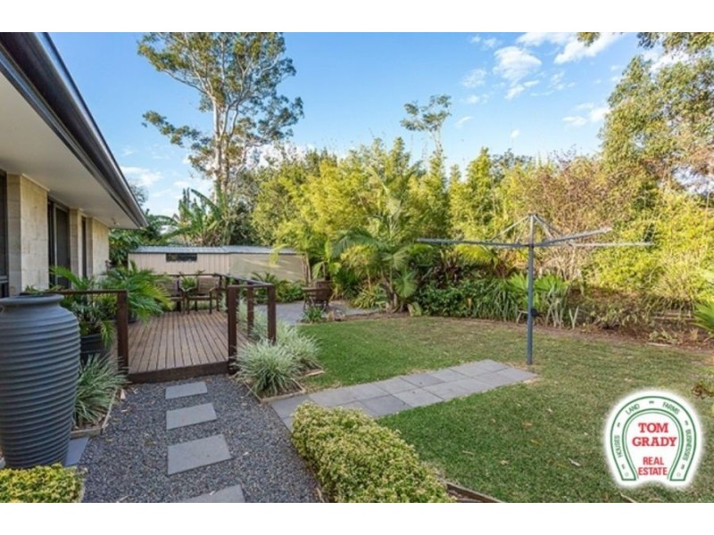 15 Overton Way, Kin Kin QLD 4571