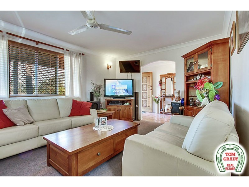 2 Johnstone Road, Southside QLD 4570