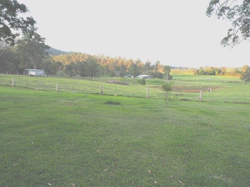18 Mullins Creek Road, Goomboorian QLD 4570