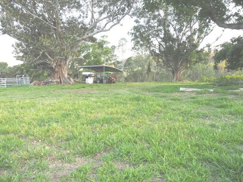 18 Mullins Creek Road, Goomboorian QLD 4570