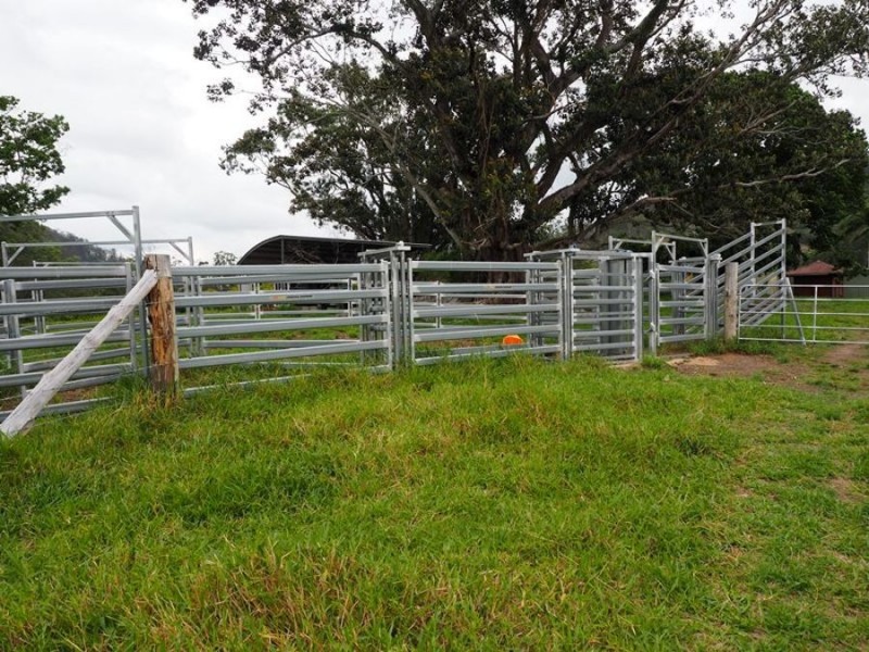 18 Mullins Creek Road, Goomboorian QLD 4570