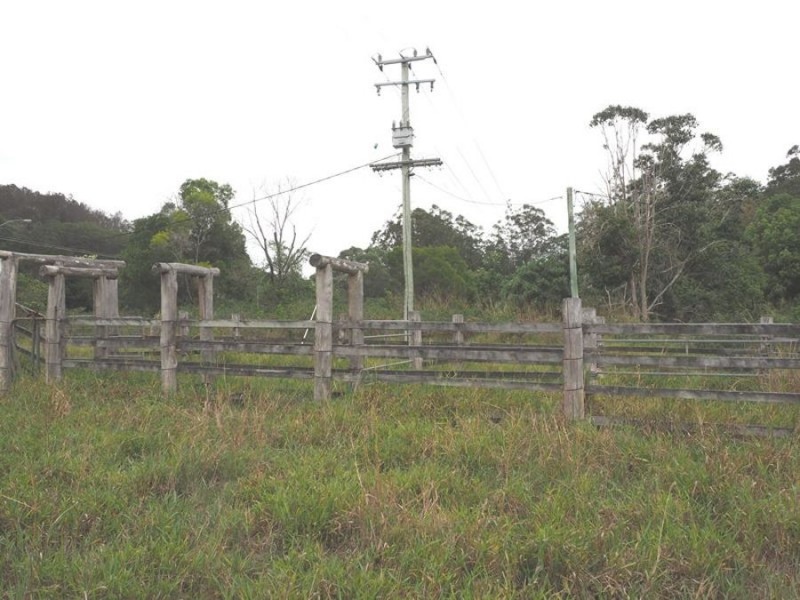 18 Mullins Creek Road, Goomboorian QLD 4570