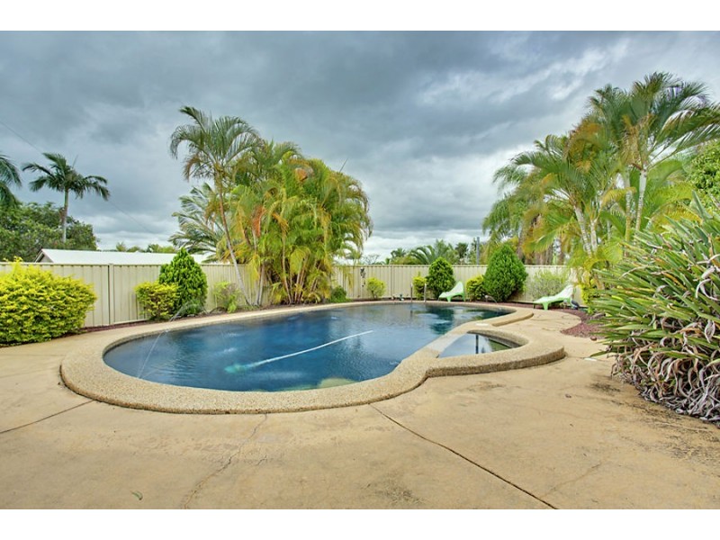 2 Grevillea Avenue, Southside QLD 4570