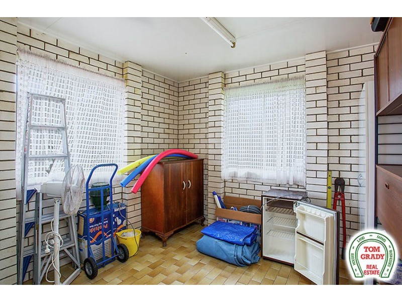 2 Grevillea Avenue, Southside QLD 4570