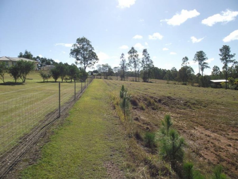 9 Arborten Road, Glenwood QLD 4570