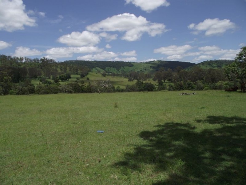 220 Wards Road, Glenwood QLD 4570