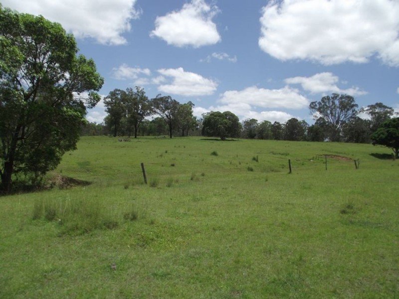 220 Wards Road, Glenwood QLD 4570