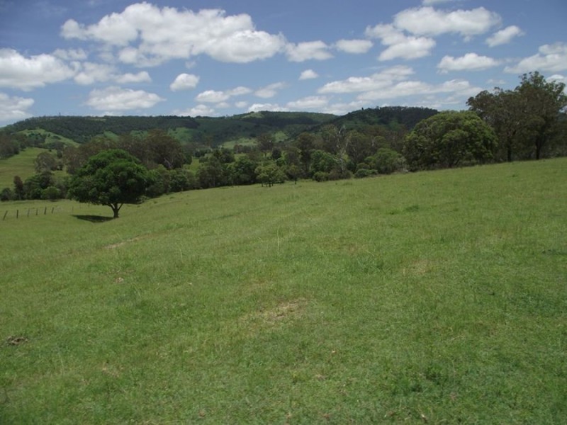 220 Wards Road, Glenwood QLD 4570