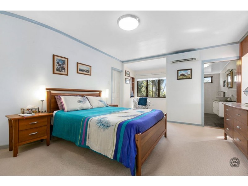 66 Watson Road, Southside QLD 4570