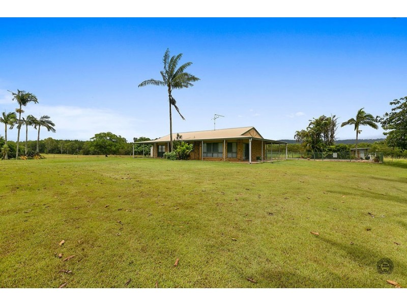 37 Parsons Road, Coondoo QLD 4570