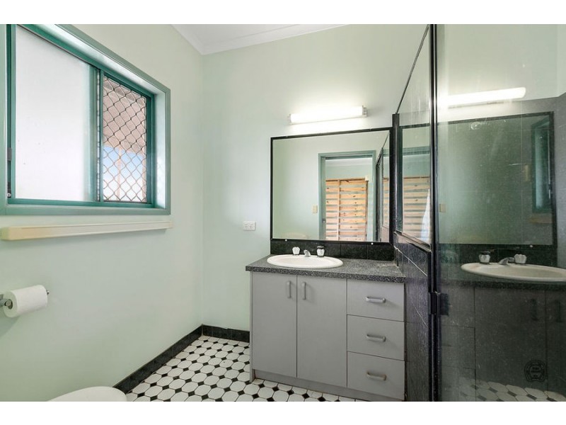 37 Parsons Road, Coondoo QLD 4570