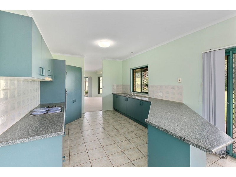 37 Parsons Road, Coondoo QLD 4570