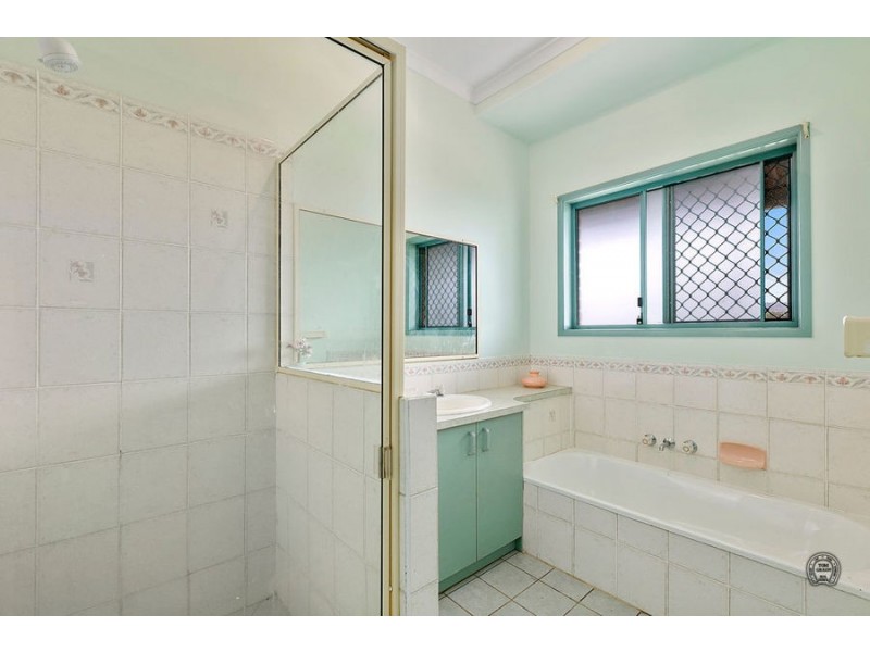 37 Parsons Road, Coondoo QLD 4570