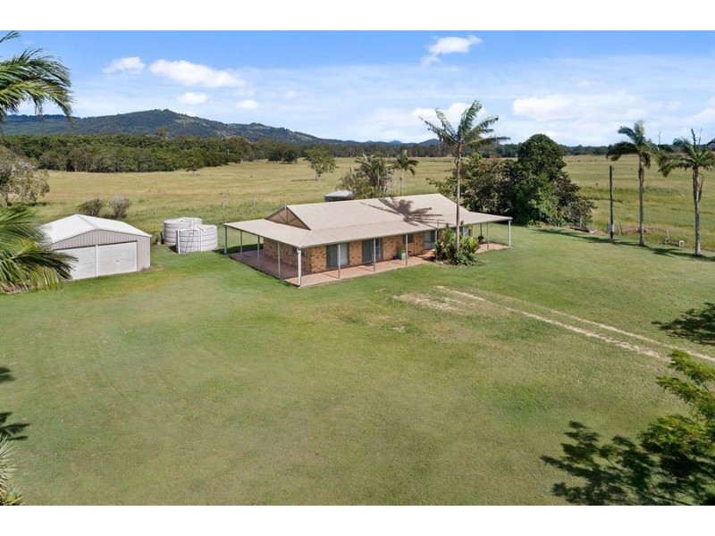 37 Parsons Road, Coondoo QLD 4570