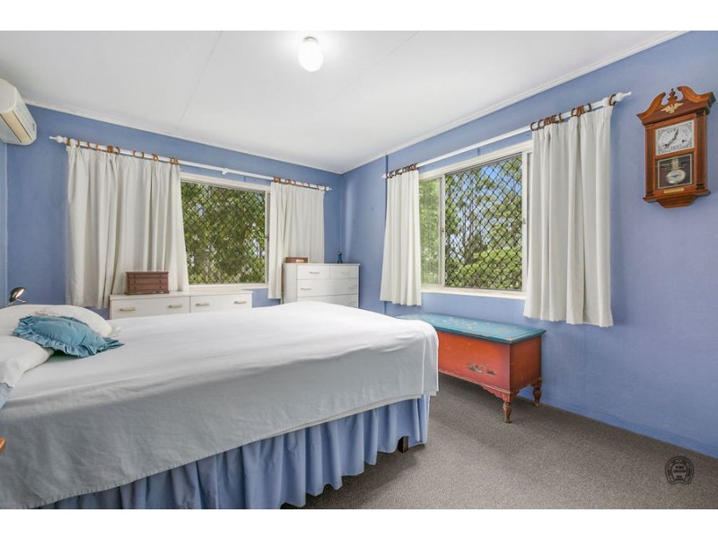 8 Thompson Road, Ross Creek QLD 4570