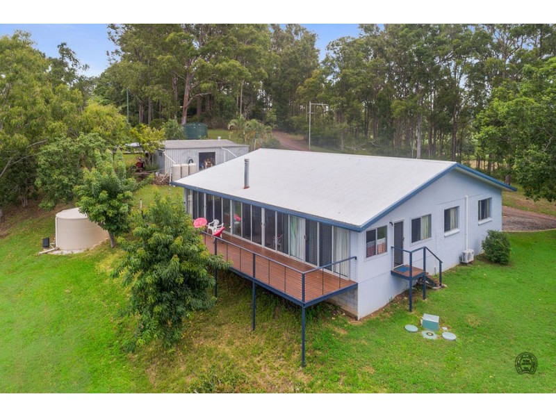 8 Thompson Road, Ross Creek QLD 4570