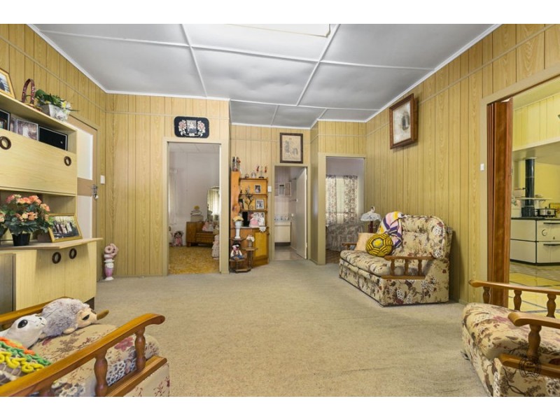 16 Oak Street, Gympie QLD 4570