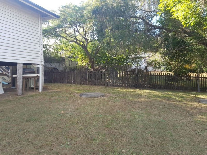 8 Chamberlain Street, Woolooga QLD 4570