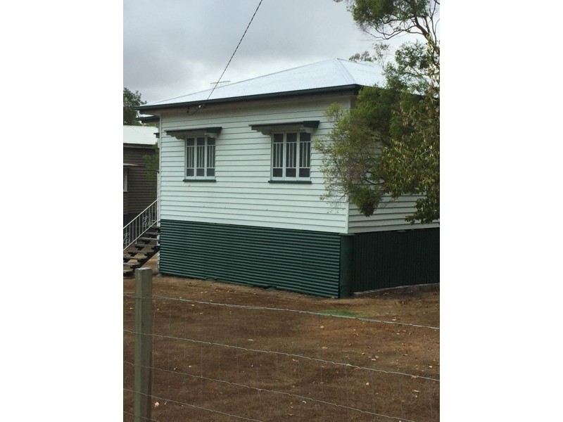 12 Barnes Street, Goomeri QLD 4601