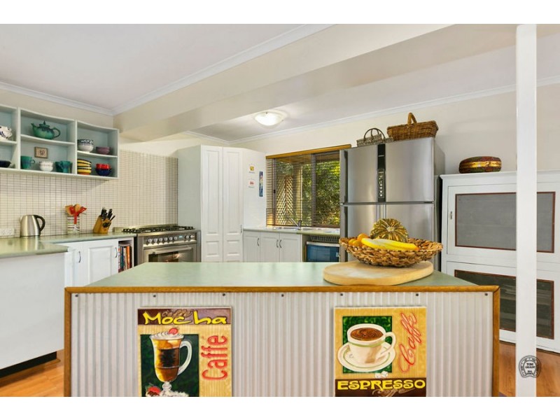 10 Elizabeth Street, Cooran QLD 4569