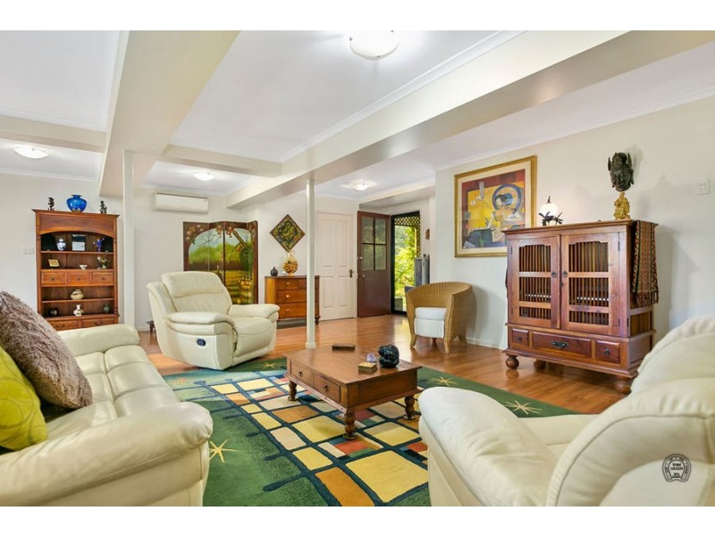 10 Elizabeth Street, Cooran QLD 4569