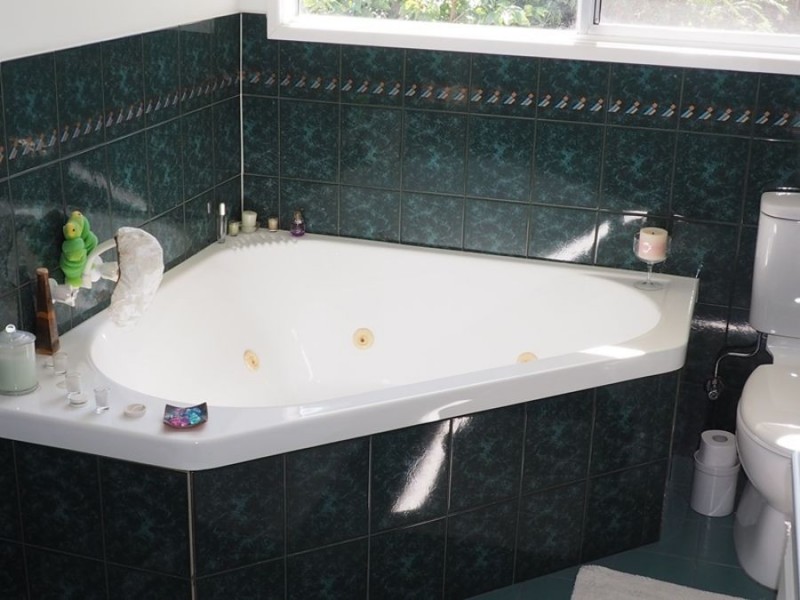 234 McIntosh Creek Road, Jones Hill QLD 4570