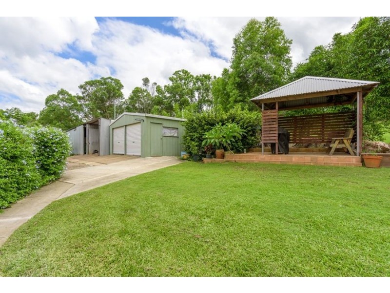 561 McIntosh Creek Road, Mcintosh Creek QLD 4570