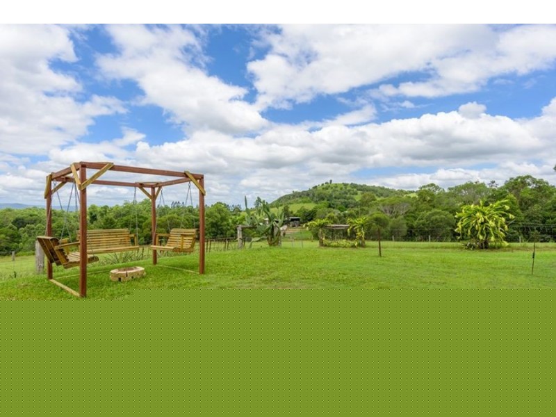 561 McIntosh Creek Road, Mcintosh Creek QLD 4570