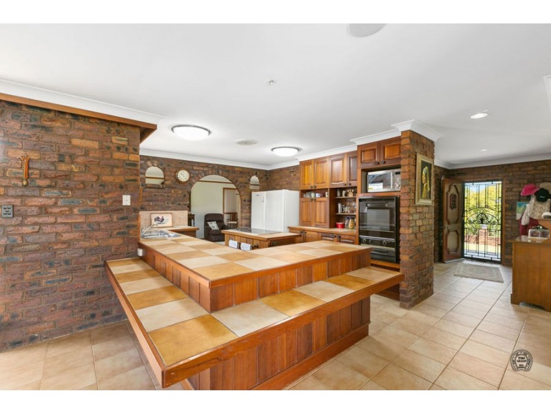 43 Goldhill Road, Greens Creek QLD 4570