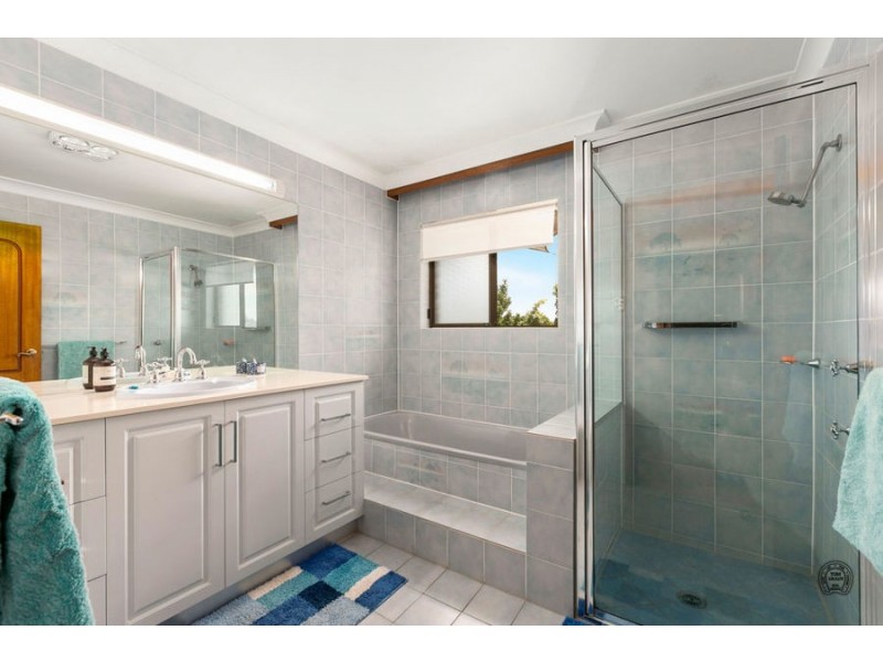 43 Goldhill Road, Greens Creek QLD 4570