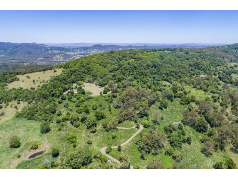 335 Stewart Road, Coondoo QLD 4570