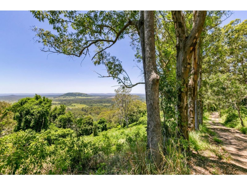 335 Stewart Road, Coondoo QLD 4570