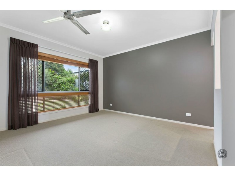 59 Bushland Drive, Southside QLD 4570