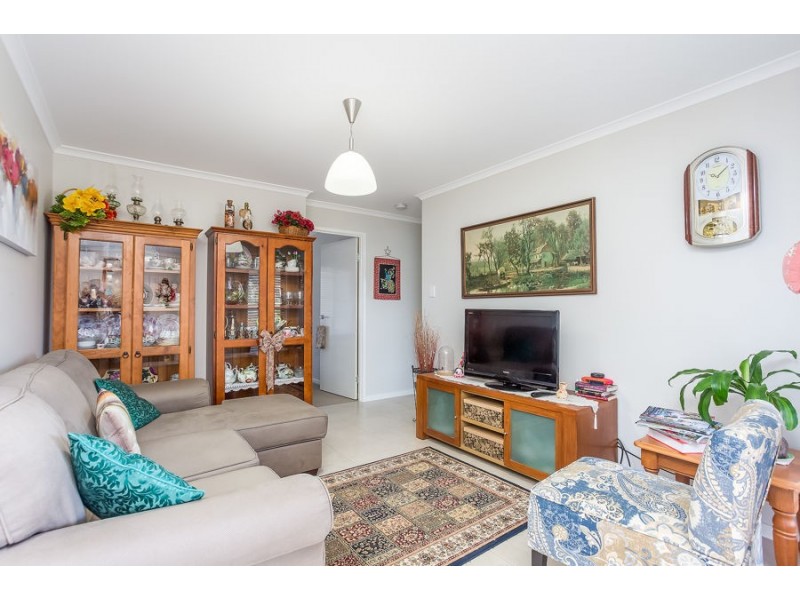 33 Watson Road, Southside QLD 4570