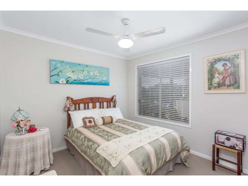 33 Watson Road, Southside QLD 4570