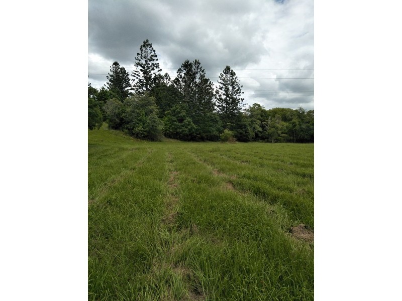 518 North deep Creek Road, North Deep Creek QLD 4570