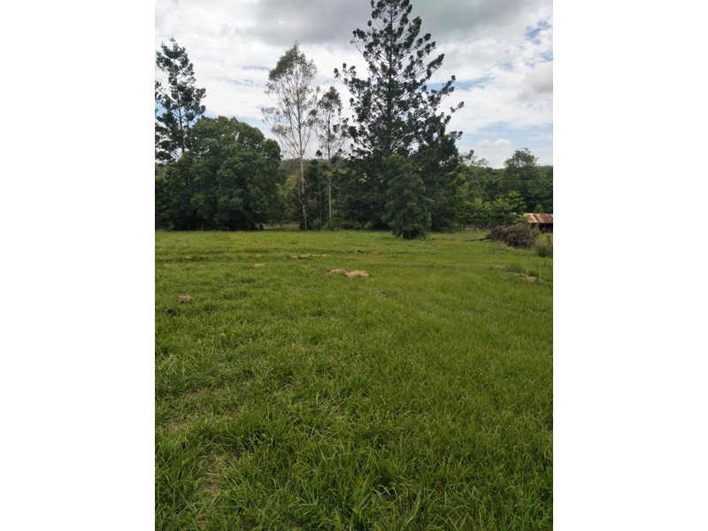 518 North deep Creek Road, North Deep Creek QLD 4570