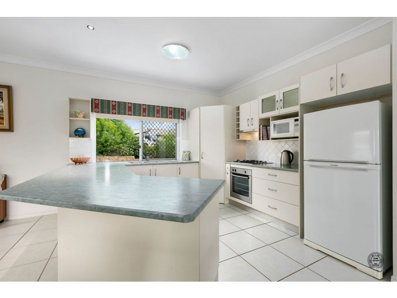 38 Julienne Street, Southside QLD 4570